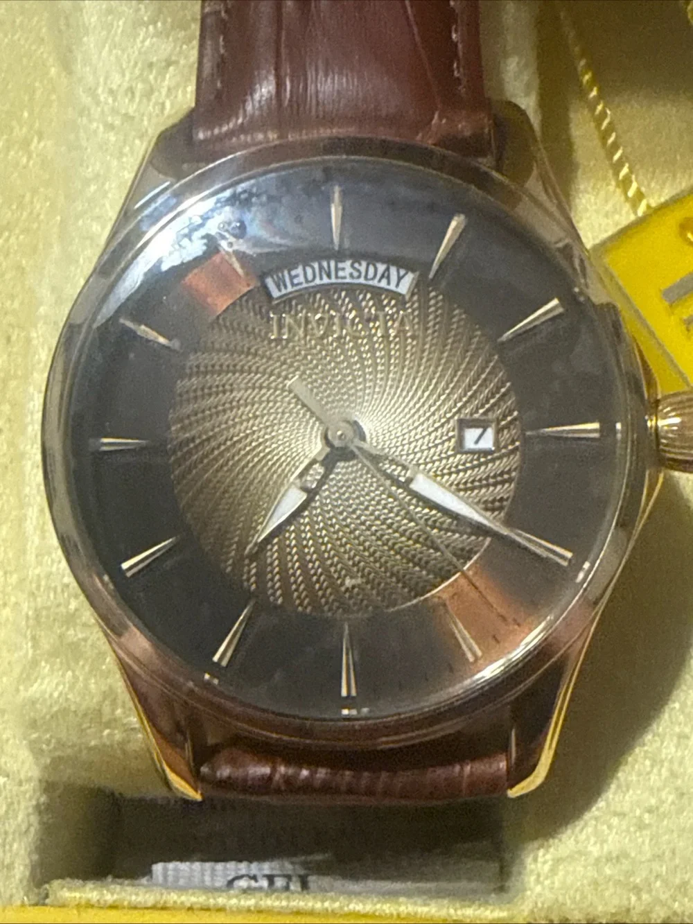 Invicta men wristwatch